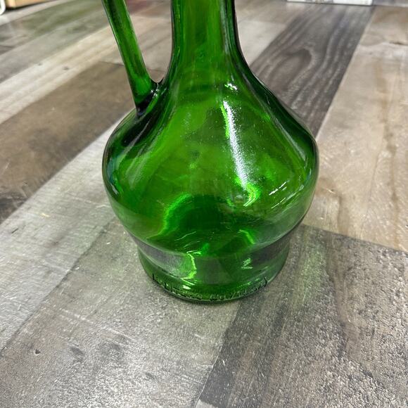 Vintage Wine Green Glass Decanter Bottle Long Neck Handle - Picture 8 of 8